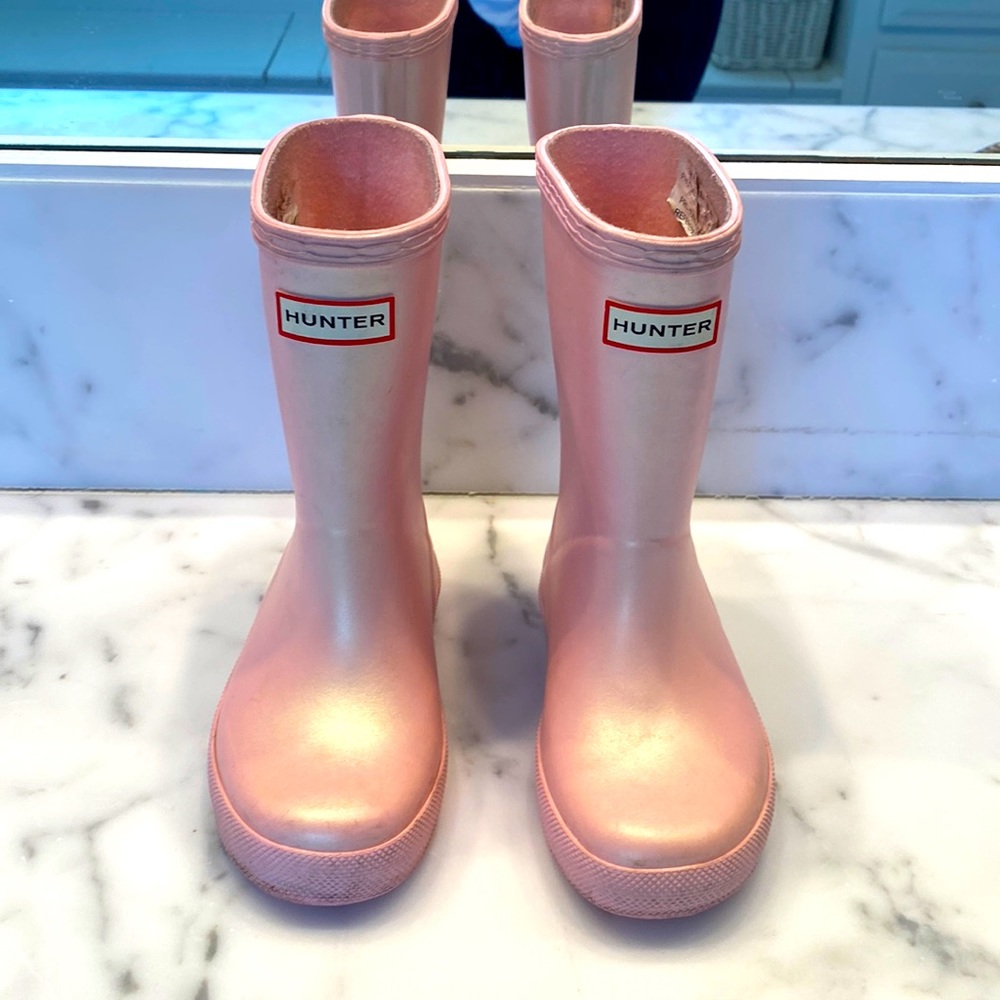Light pink girls Hunter boots